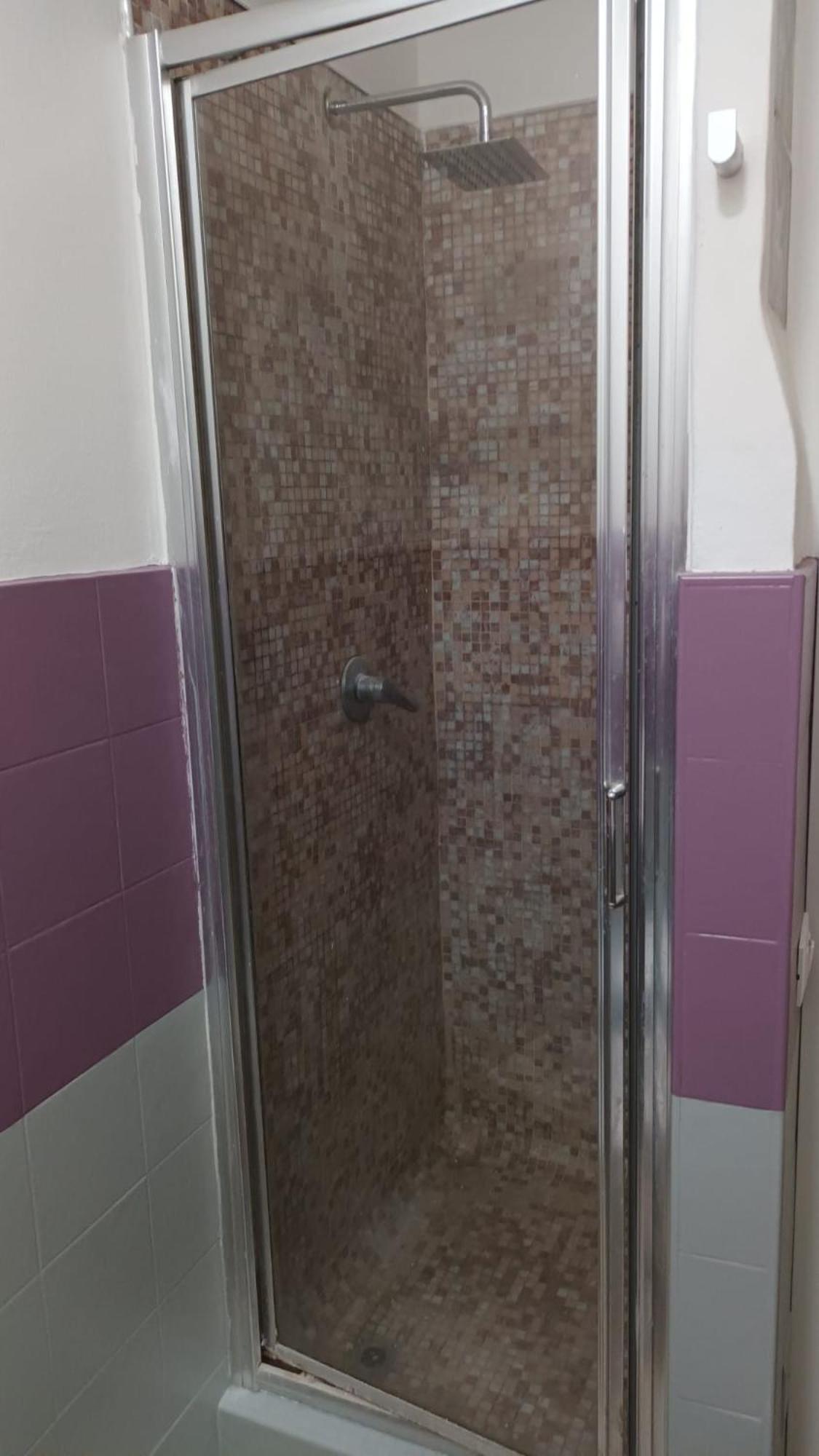 Casa N 1 Con Parcheggio Privato E Colonnina Ricarica Apartment Livorno Luaran gambar