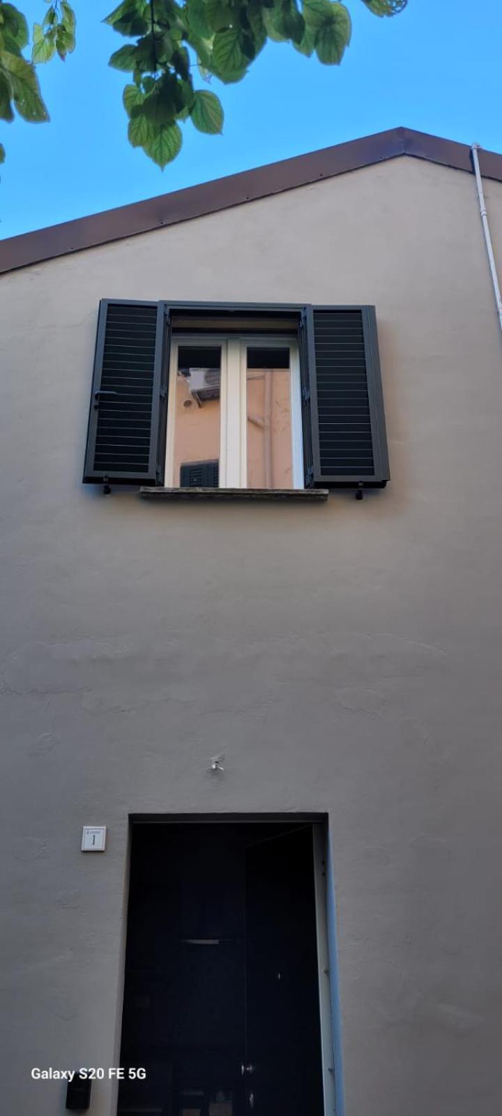 Casa N 1 Con Parcheggio Privato E Colonnina Ricarica Apartment Livorno Luaran gambar